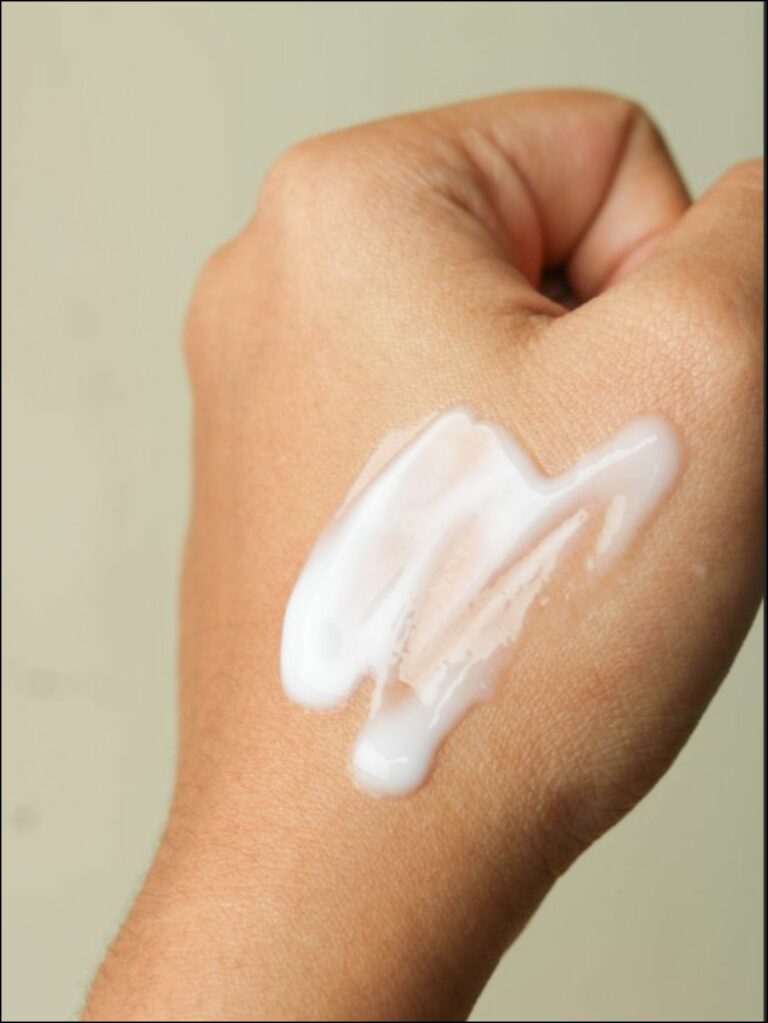 pomada com ervas medicinais caseira